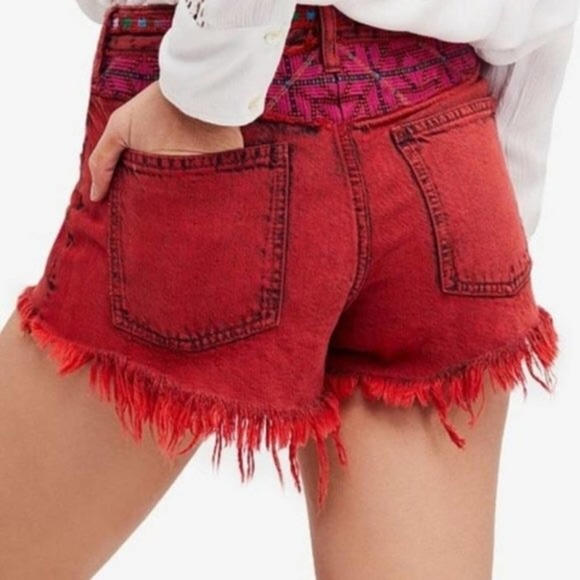 We The Free Sunbreak Cut Off Embellished Shorts - Picture 2 of 9